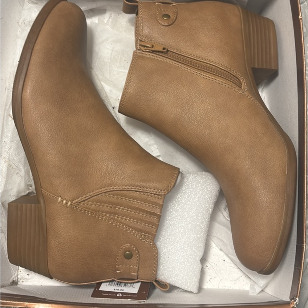 Denver Hayes Pammie salted caramel ankle boots booties 9.5 women’s w9.5